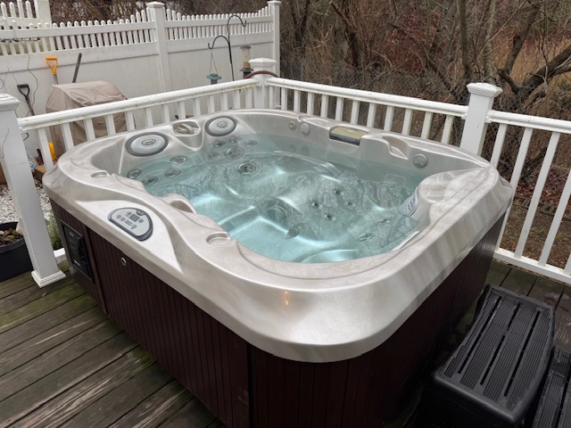 Buying a Hot Tub With Confidence Starts With the Right Dealer